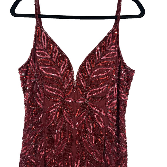 NWT Mac Duggal 5107 Plunging‎ V Neck Embellished Leaf Gown Burgundy - Picture 5 of 10
